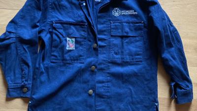 Uniform str.152 - er solgt